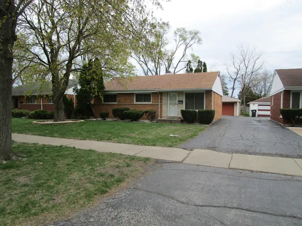 2809 S 10th Ave, Broadview, IL 60155
