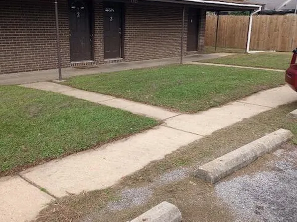 3305 Spruce St, Pascagoula, MS 39581