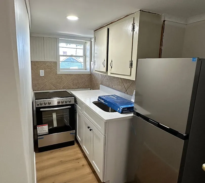 11 Dedford St