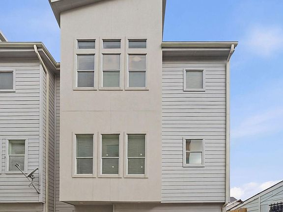 4th image of 1910 Fletcher St
