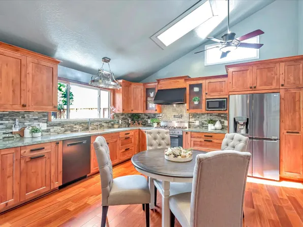 303 E St, Redwood City, CA 94063
