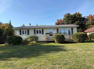 99 Williams Rd, Pictou, NS B0K1C0