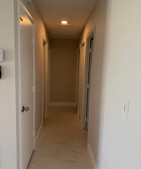 9448 Saddlebrook Dr — Photo 10