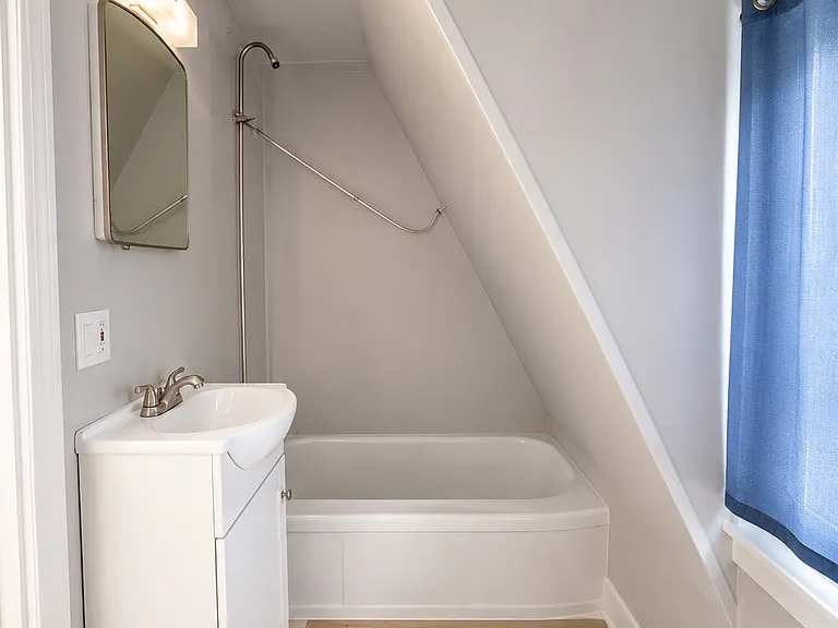 306 Dehart Ave #2 — Photo 6