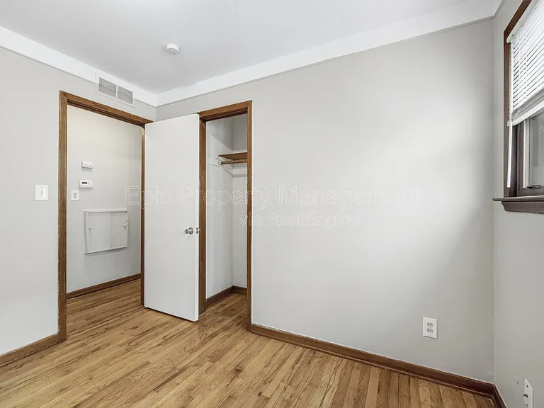 8048 Timken Ave — Photo 7