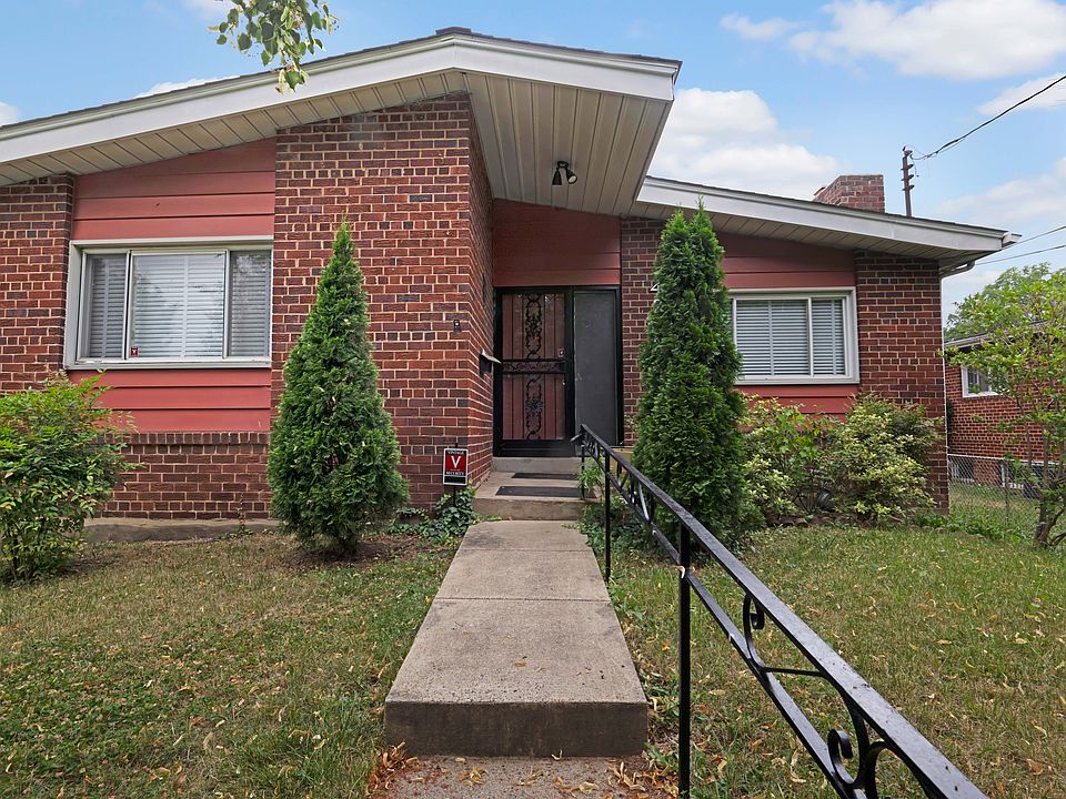 4208 19th Pl NE-27_06212023