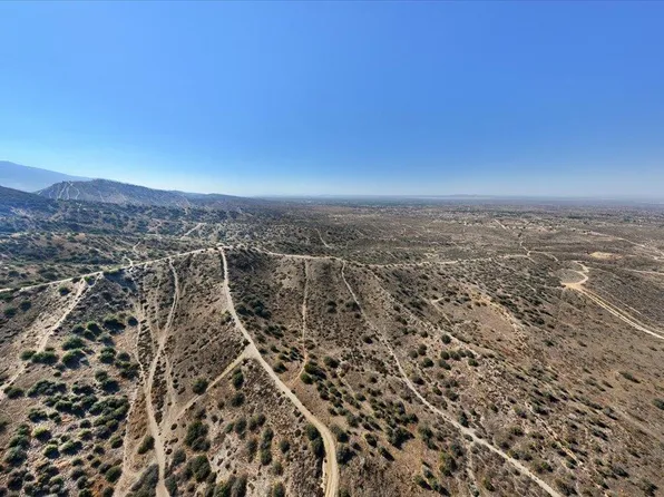 1 Wilson Ranch Rd, Phelan, CA 92371