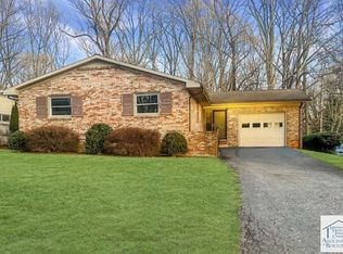 915 Clarke Rd, Martinsville, VA 24112
