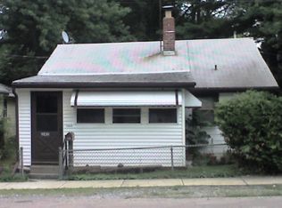 242 Halstead St, Lowell, IN 46356