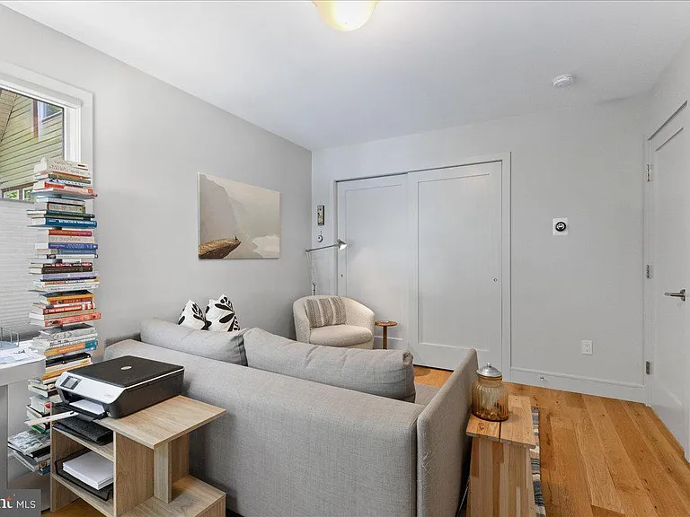 23 Leigh Ave #B — Photo 13