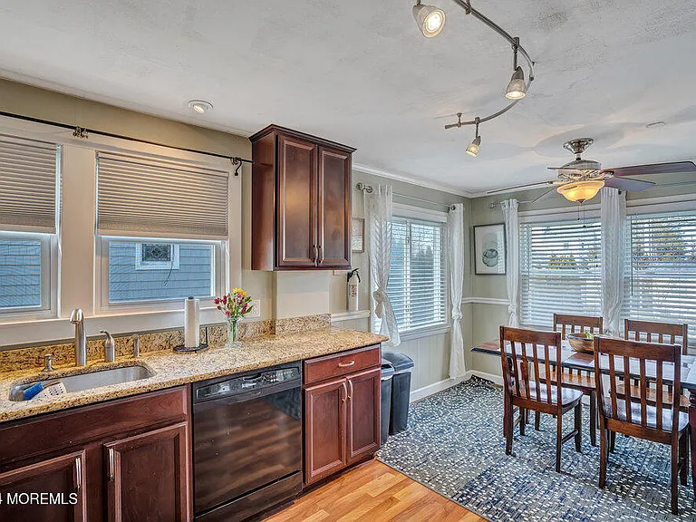 111 Beacon Blvd — Photo 17