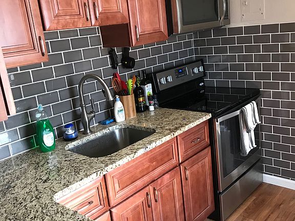 4th image of 1 S Pennsylvania St APT 303