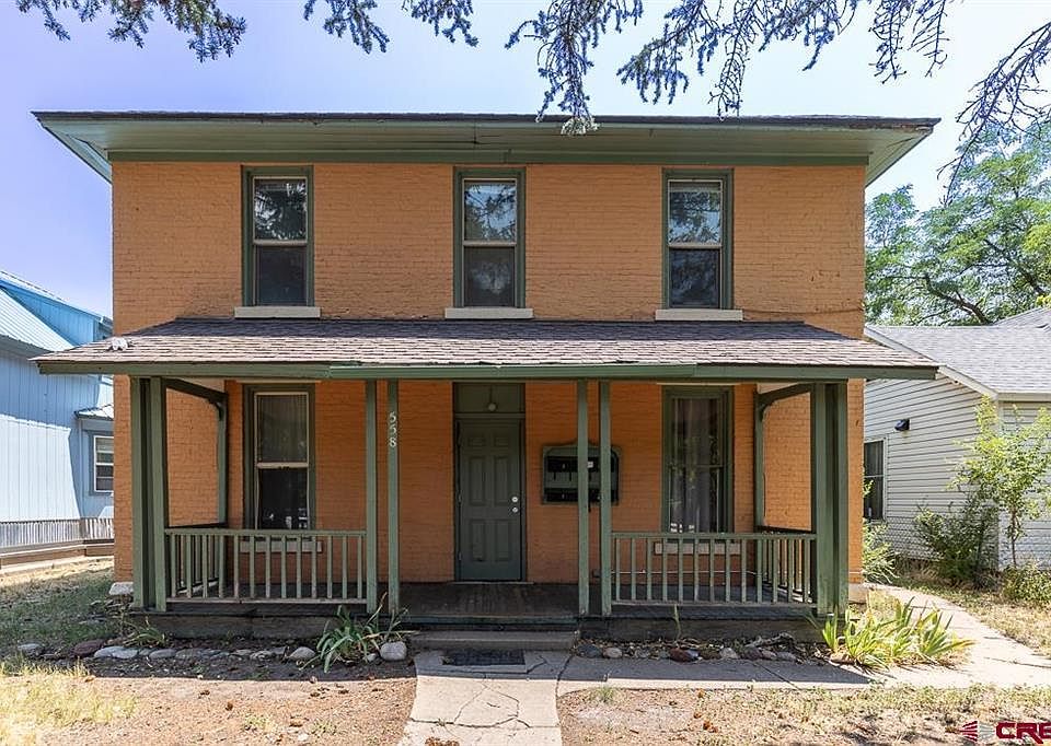 1st image of 558 E 4th Avenue
