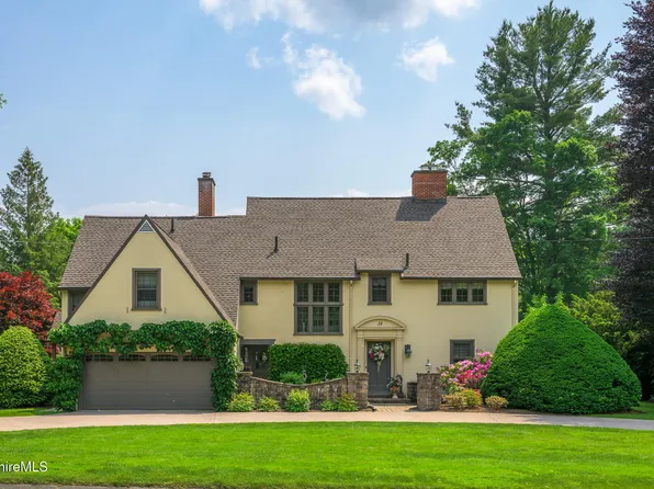 38 Crofut St, Pittsfield, MA 01201