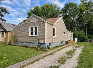 912 W Harvard St, Champaign, IL 61821