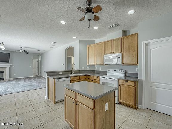 5th image of 1426 Creek Point Blvd