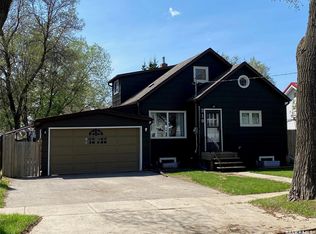 210 1st Ave N, Yorkton, SK S3N1K2