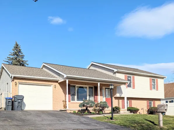 817 S 5th St, Steelton, PA 17113