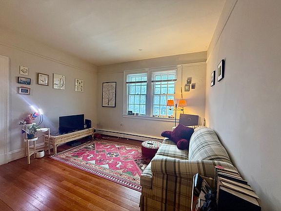 2nd image of 1503 N Broom St APT 2C