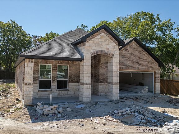 5th image of 513 Armstrong Rd