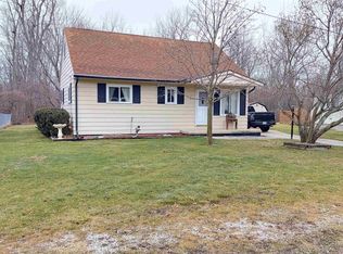 3927 Ferris Dr, Bay City, MI 48706