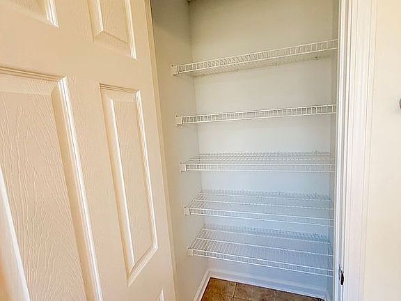 4th image of 263 Pelham St