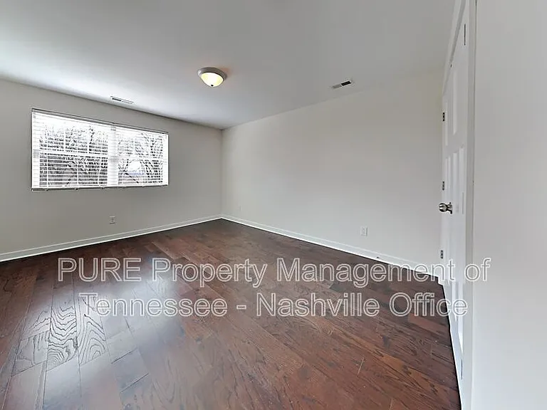 303 Gatewood Ave — Photo 13