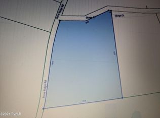 Sheps Ct, Hawley, PA 18428