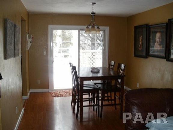 4th image of 2821 W Larchmont Ln