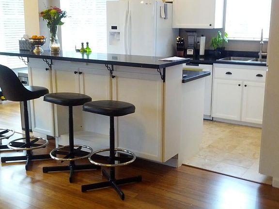 5th image of 11401 SE 171st Pl