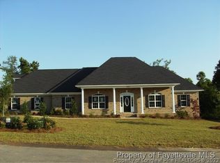 205 Bridle Ln, Raeford, NC 28376