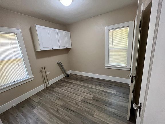 2nd image of 135 S 1st St
