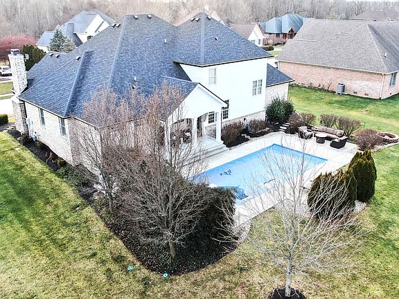 5th image of 721 Foxboro Dr