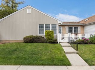 184 Revere Dr, Sayville, NY 11782