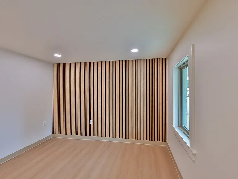 551 Elm St #11 — Photo 3
