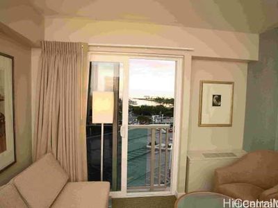 410 Atkinson Dr #1049, Honolulu, HI, 96814