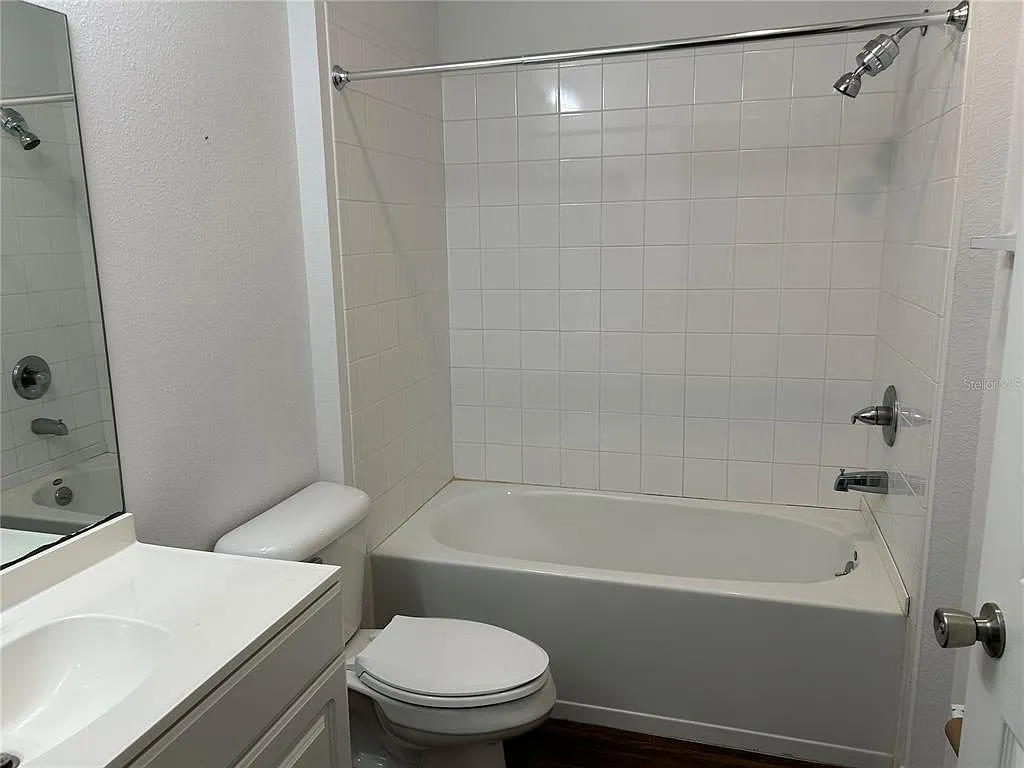 2 bed, 2.0 bath, 1012 sqft, $1,550 — Photo 4