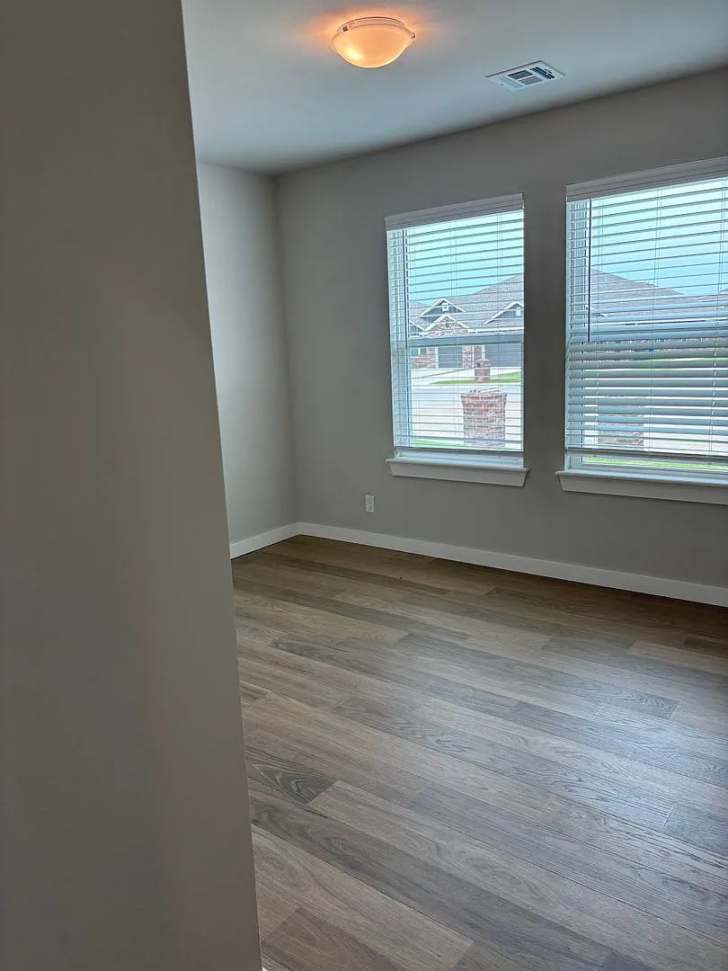 Brand New Duplex! — Photo 3
