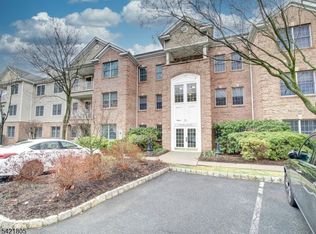 9 Zachary Way, Mount Arlington, NJ