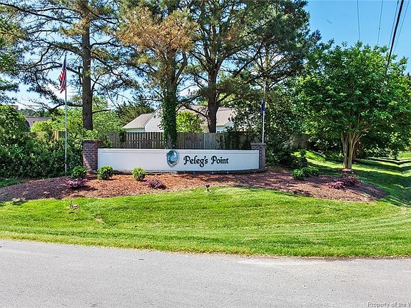 2nd image of 4761 Williamsburg Glade