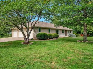 5016 SE 29th St, Tecumseh, KS 66542