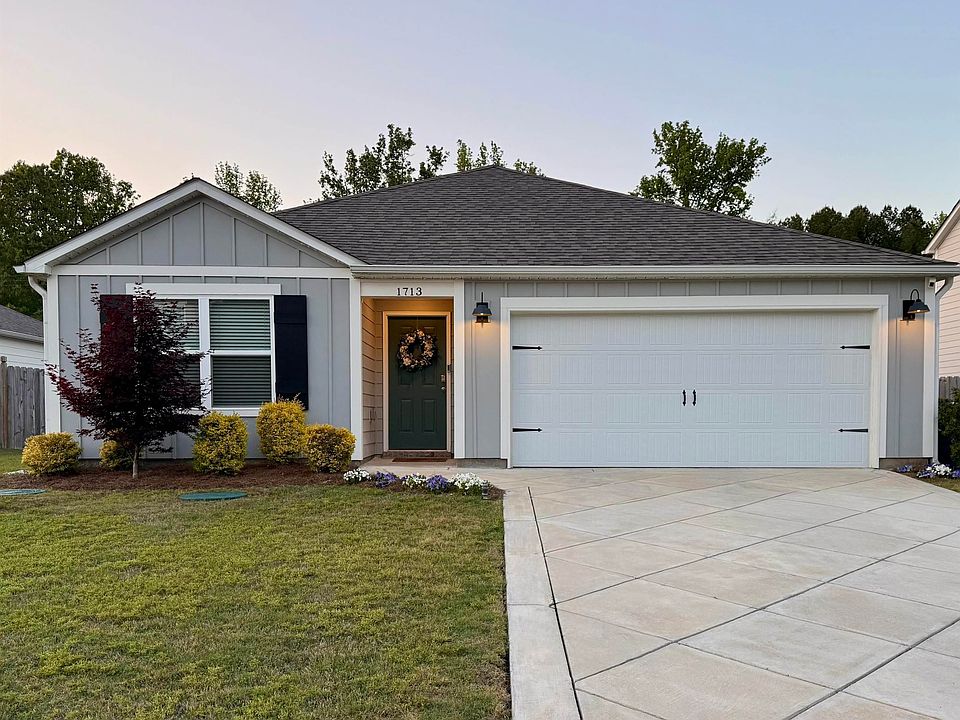 1st image of 1713 Dixon Cir