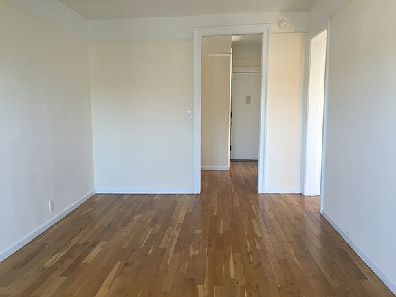 4th image of 278 E 239th St APT 2G