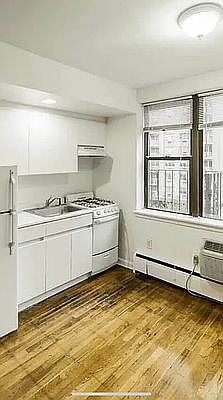 2nd image of 1380 York Ave #3F