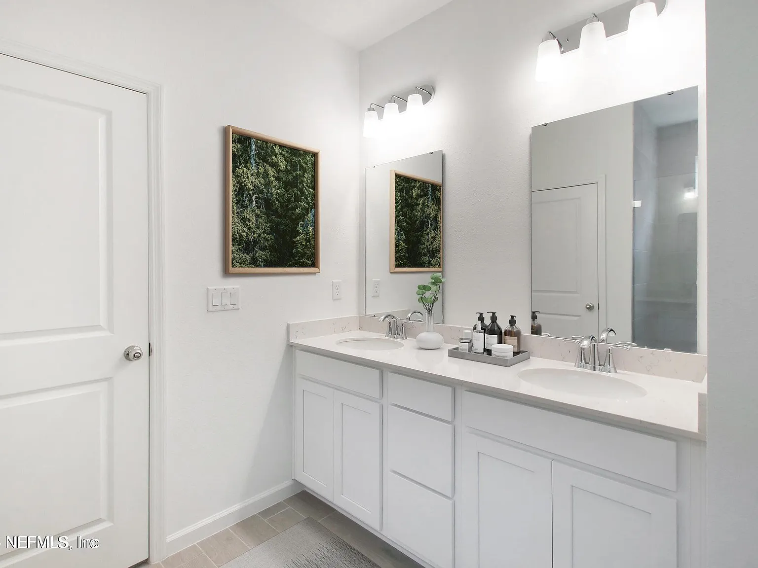 3 bed, 2.5 bath, 1710 sqft, $2,500 — Photo 3