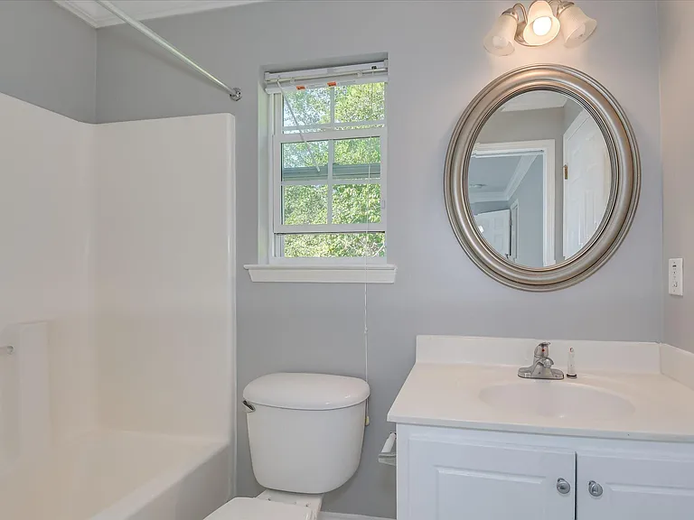 2909 Aylesbury Dr — Photo 32