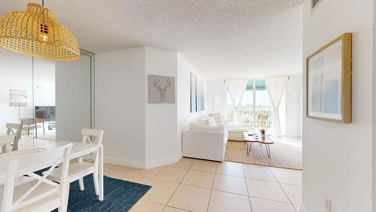 1 bed, 1.0 bath, 721 sqft, $3,906 — Photo 1