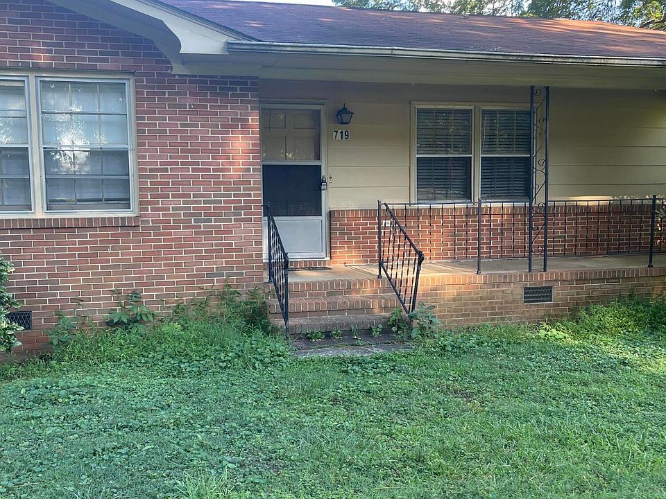1st image of 719 Sanford Rd