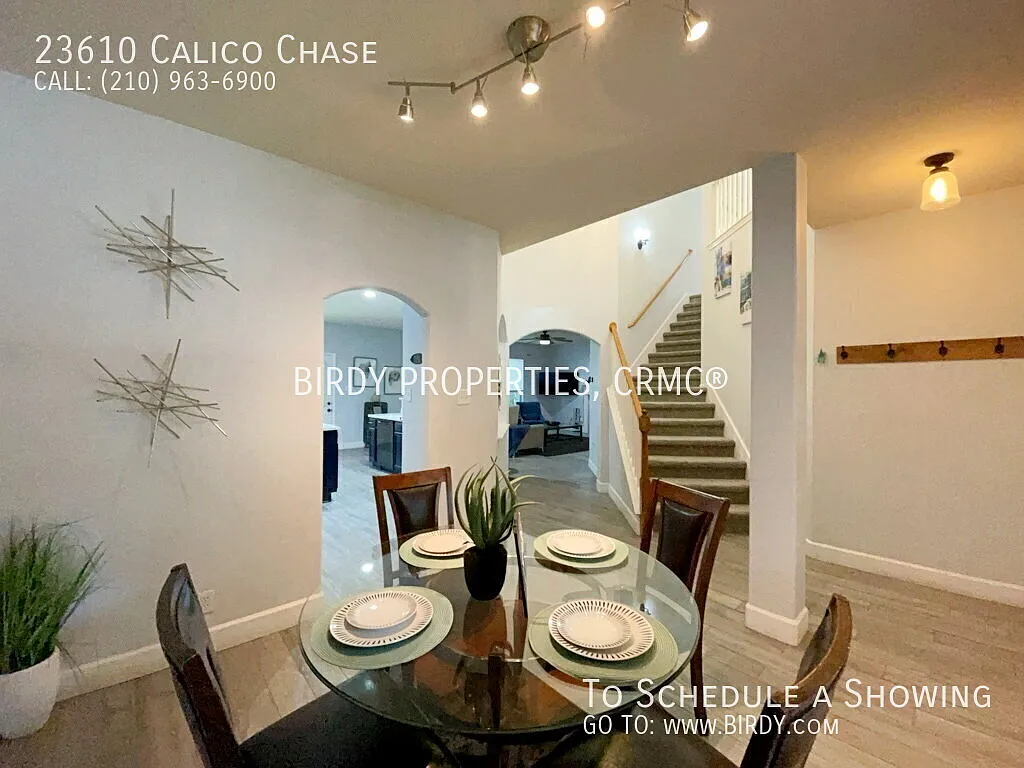 "Charming 3-Bedroom San Antonio Home with Cozy Fireplace and Spacious Living - 23610 Calico Chase!" — Photo 4