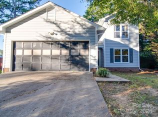 10216 Rockwood Rd, Charlotte, NC 28215